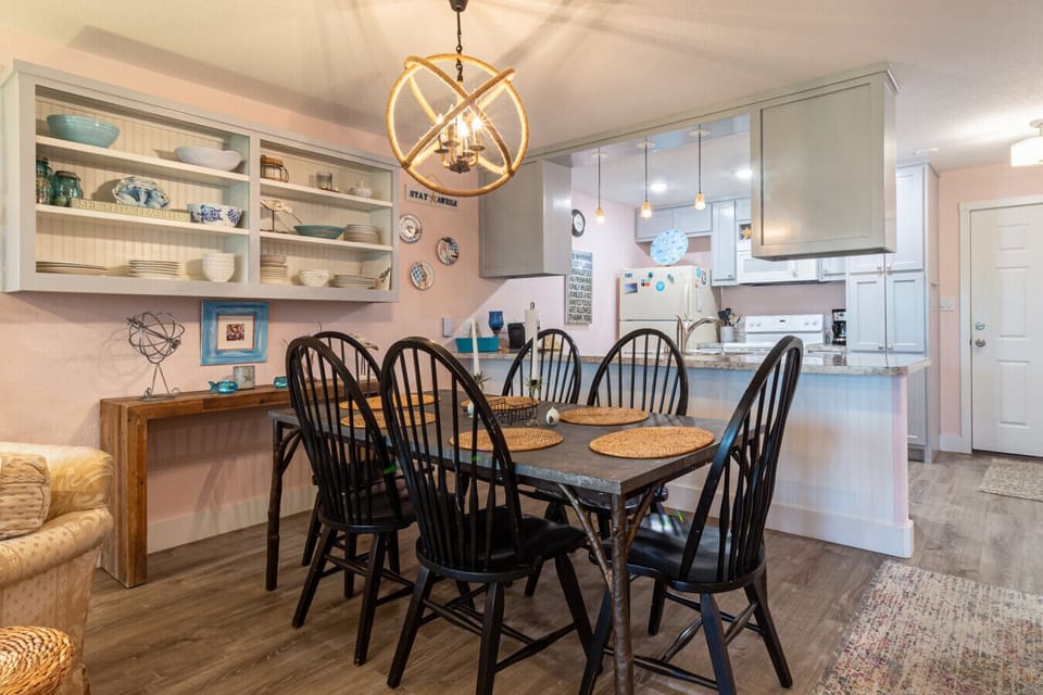 Dining area seating