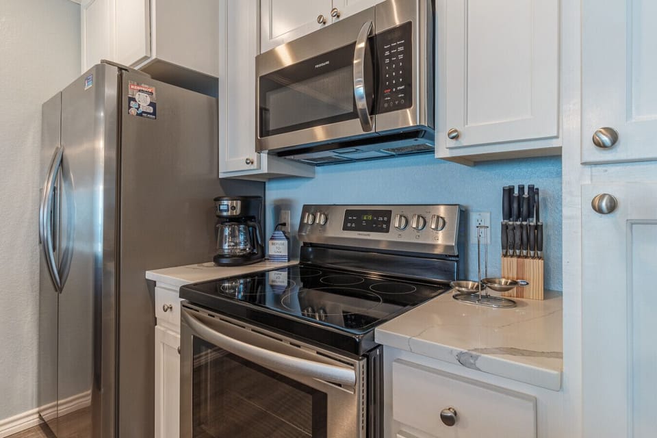 Fully equipped kitchen