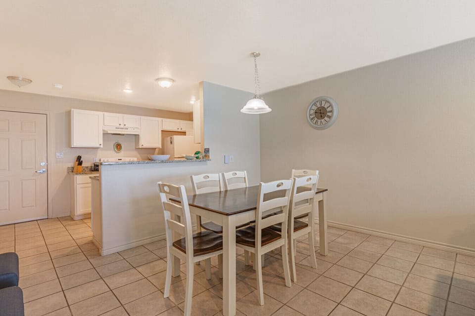 Dining area seating