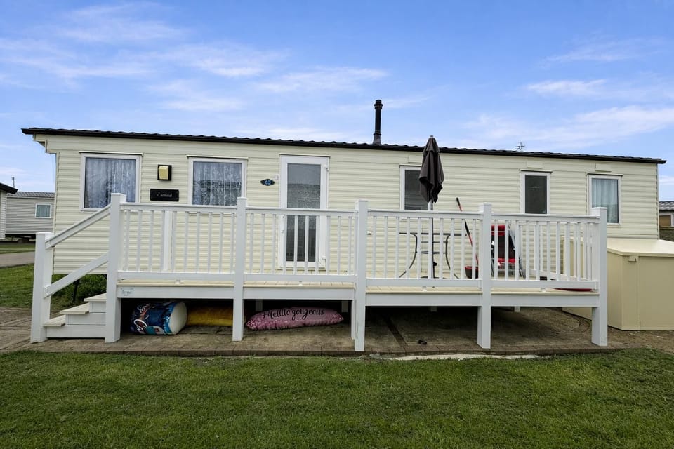 Short stays in Essex offer the ideal balance of relaxation and adventure, perfect for last minute breaks