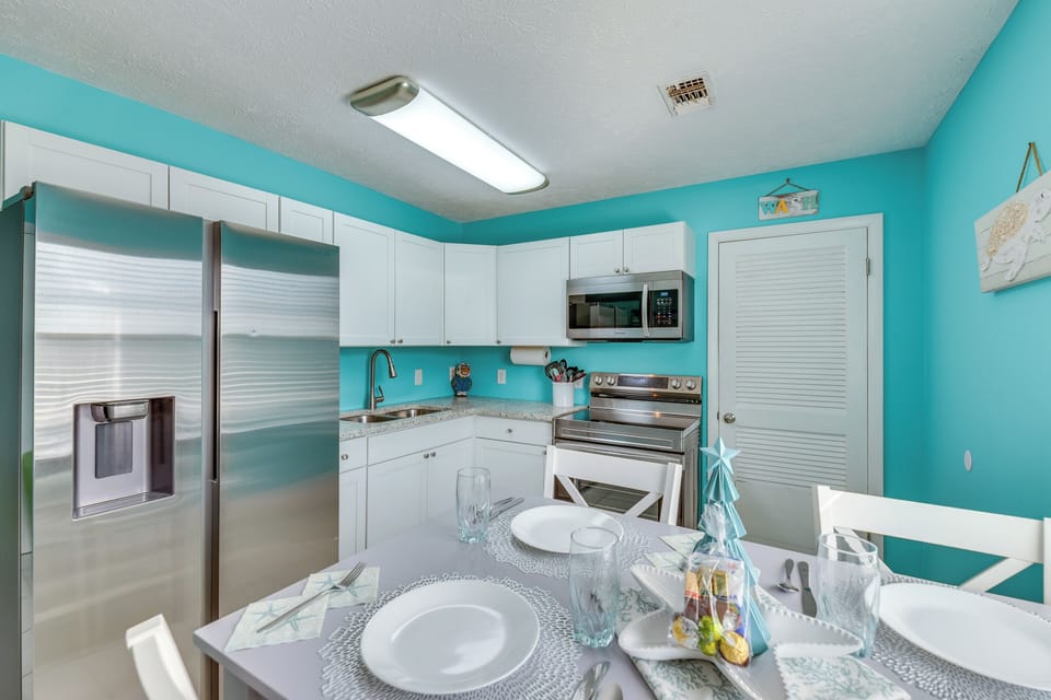 Kitchen | Cooking Basics | Dishware/Flatware