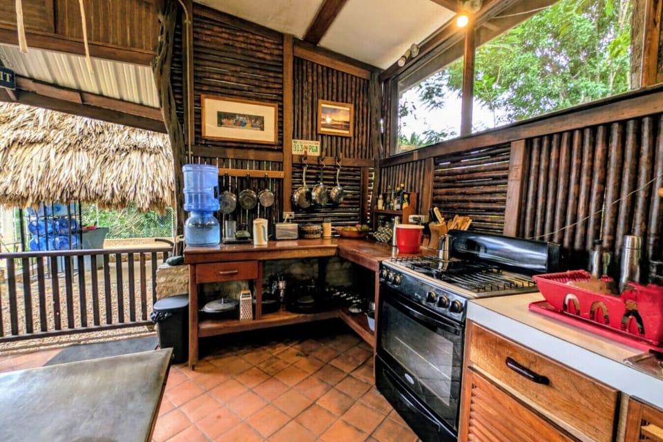 Fully equipped kitchen