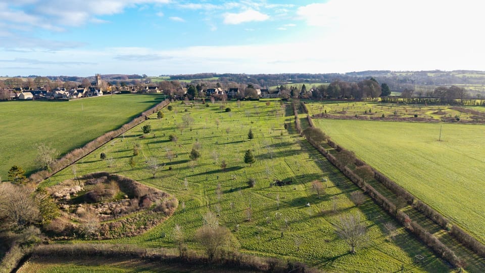 With around 15 acres to explore it is perfect for children to play, for lazy picnics and for taking the dogs for a stroll.