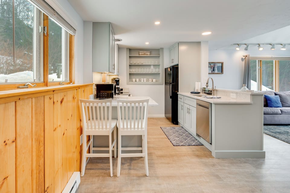 Kitchen | Stove/Oven | 1st Floor