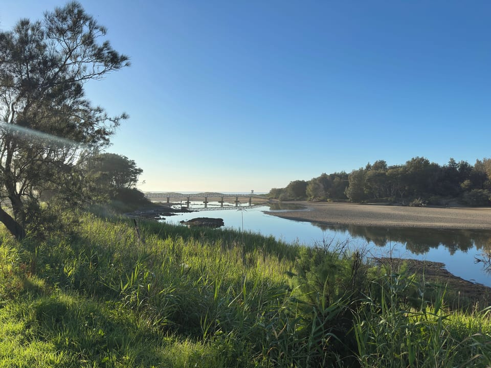 5 mins walk to beach