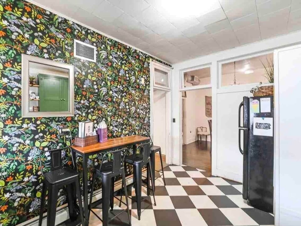 An extra space to chill or work. 