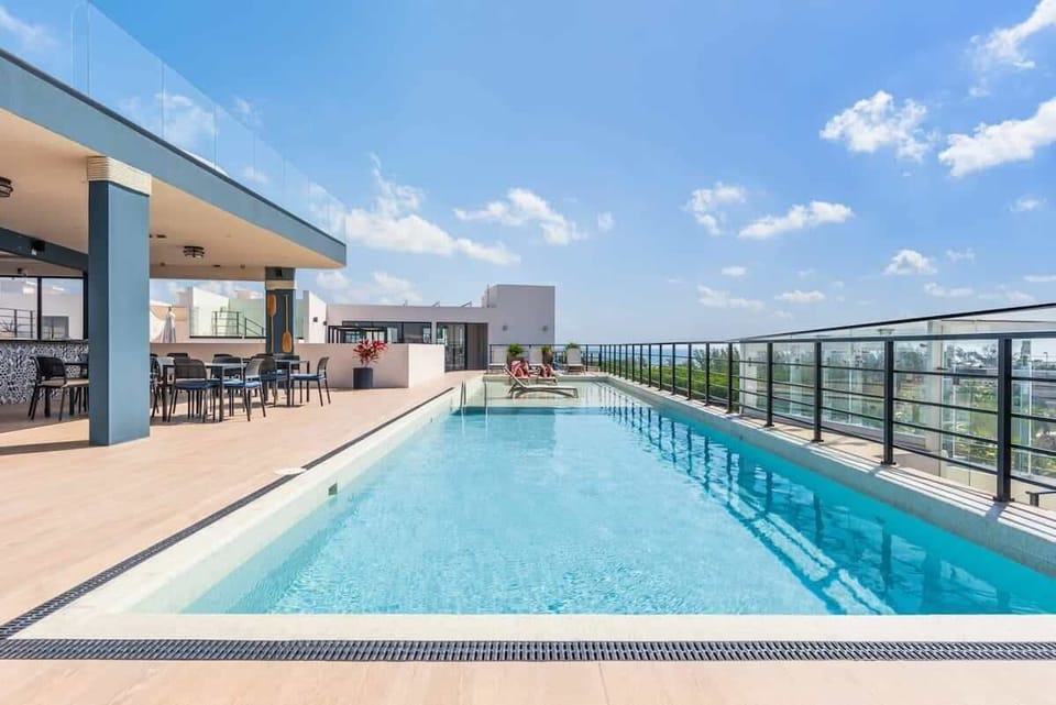 Rooftop pool
