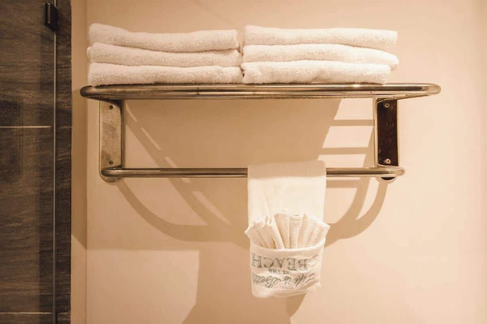 Your reservation includes towels, please treat them as if they were your own.