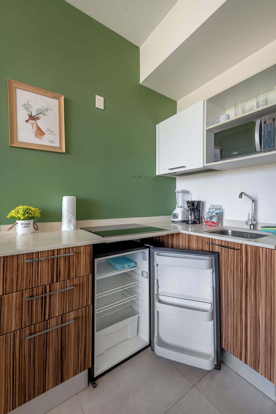 The kitchen area has all the necessary equipment so you can cook in the apartment, if you wish to stay in the apartment.