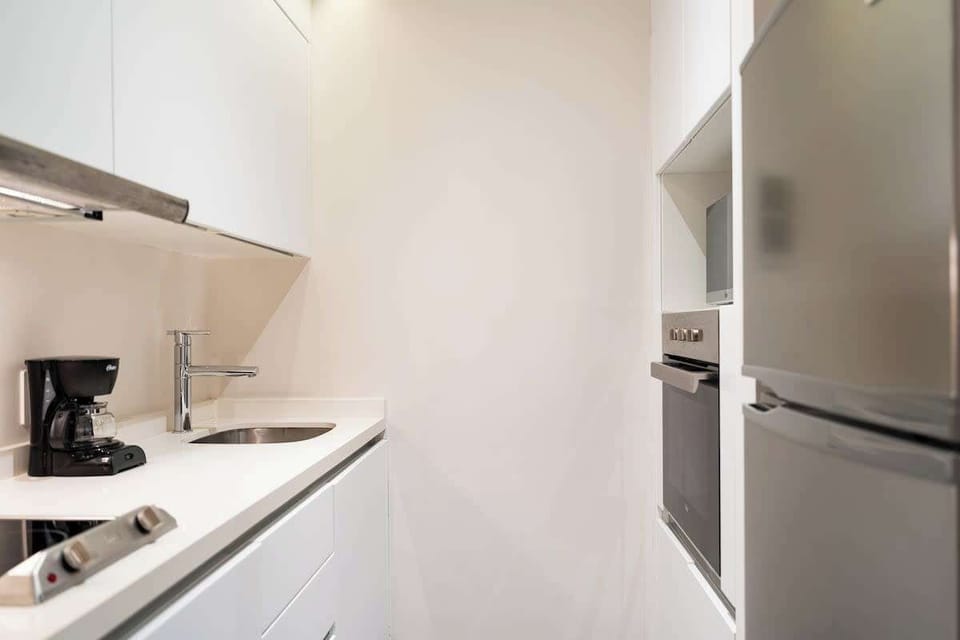 Modern kitchenette - perfect for quick meals.