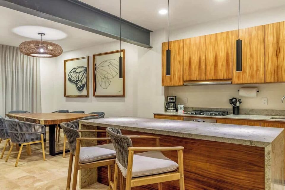 The design is evident in every detail of the house, and together with the modern amenities, it will give you everything you need.