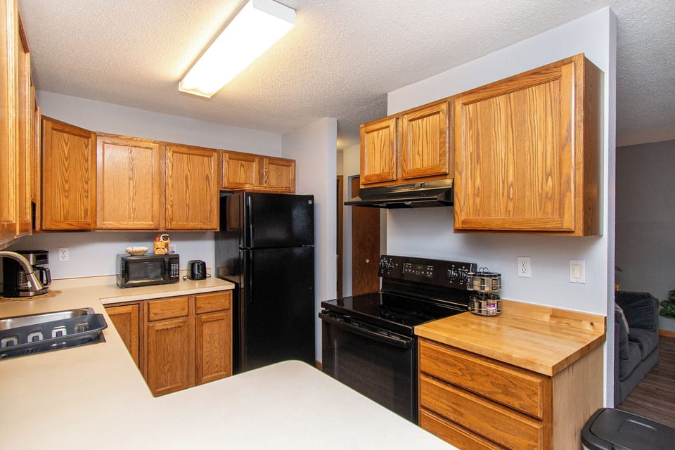 [Kitchen, second floor] Full kitchen equipped with the essentials to cook a meal