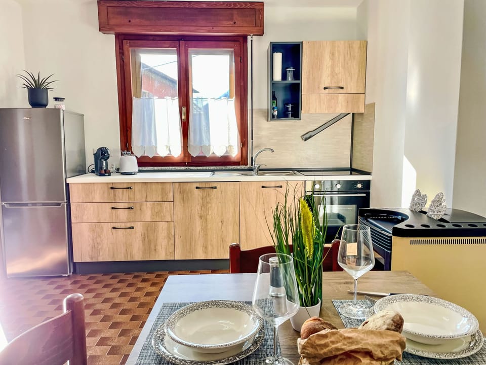 Kitchen / Dining Room