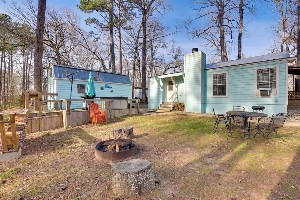 Backyard | Fire Pit | Outdoor Seating