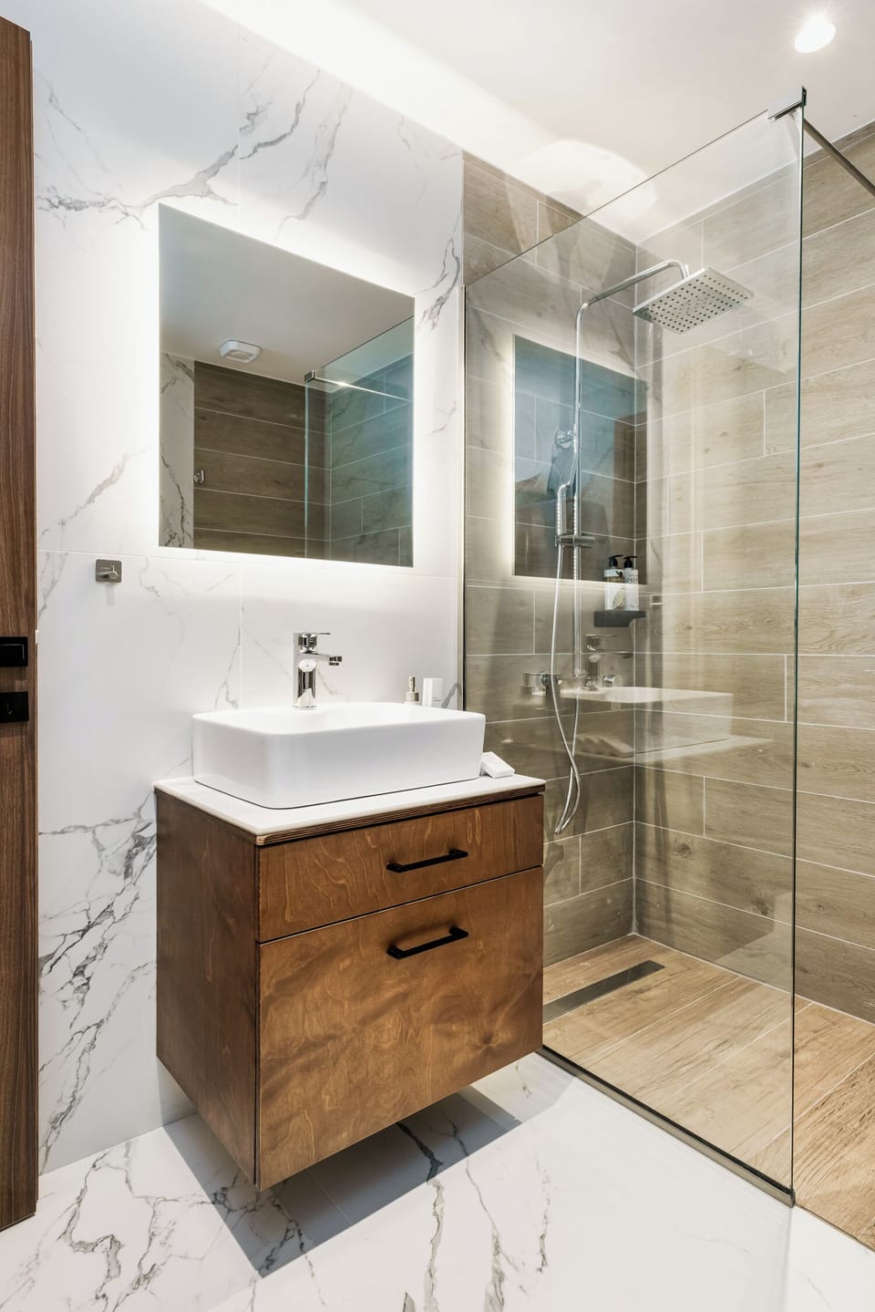 Bright and modern bathroom with shower area