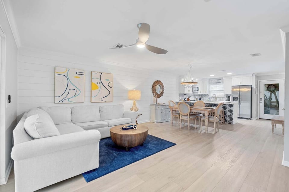 Living and kitchen space