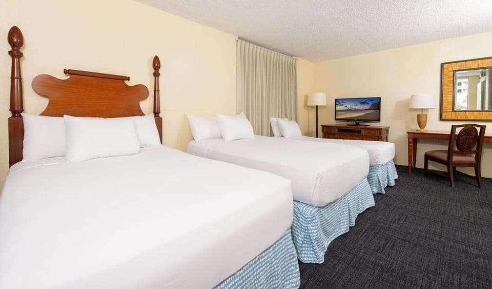 Unit with three beds