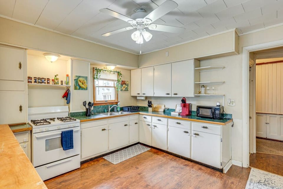 Bright Kitchen | Vintage Cabinets | Cozy Cooking Space