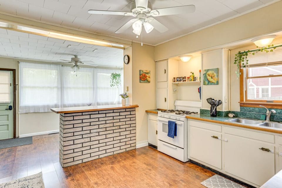 Bright Kitchen | Vintage Cabinets | Cozy Cooking Space