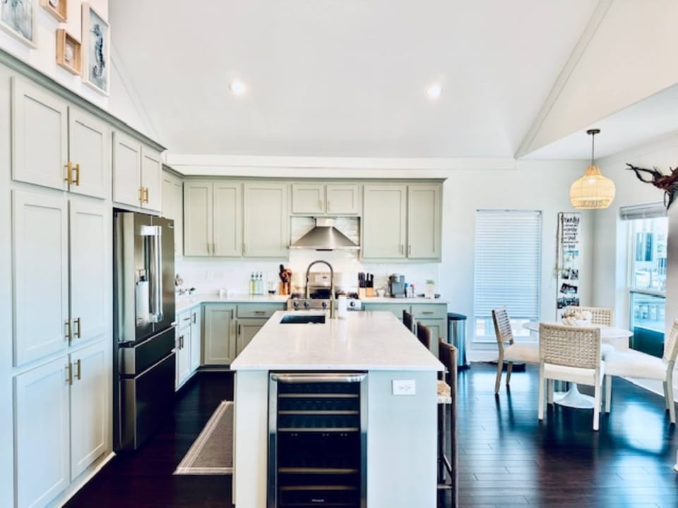 The open, airy NEWLY remodeled kitchen is well equipped for an unforgettable getaway​