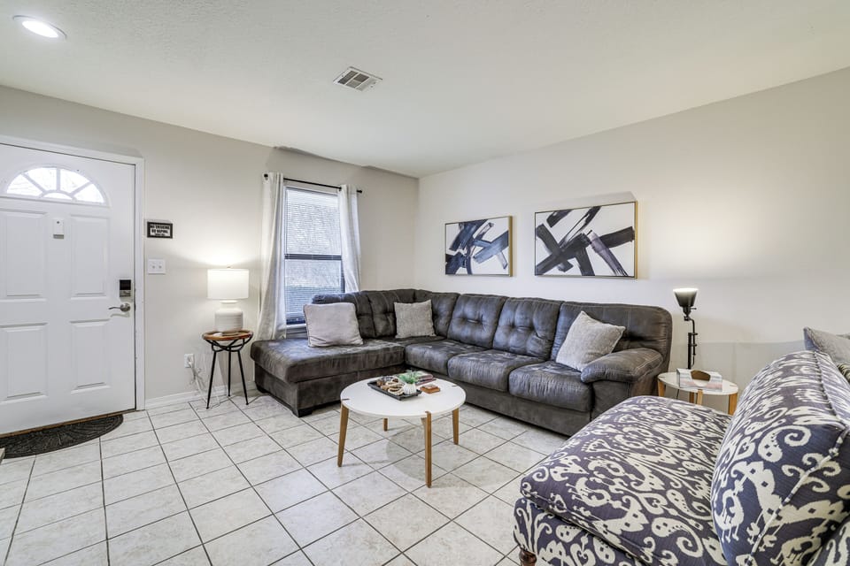 Joplin Vacation Rental | 3BR | 1.5BA | 1,200 Sq Ft