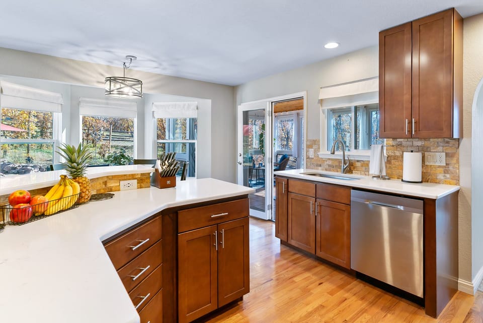 Kitchen with dishwasher 