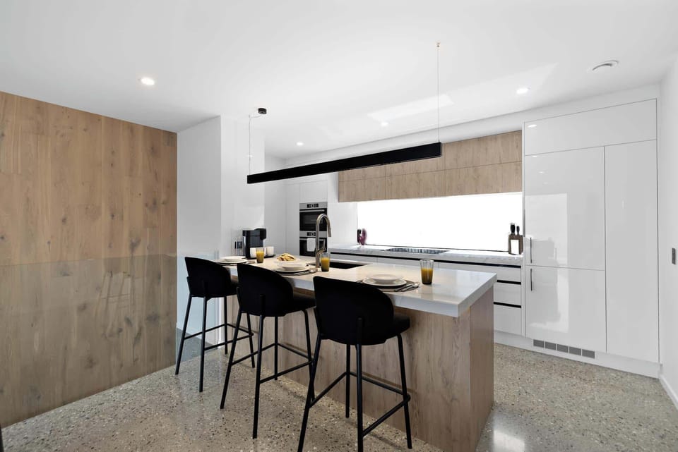 Fully equipped modern kitchen perfect for longer stays and home cooked meals.