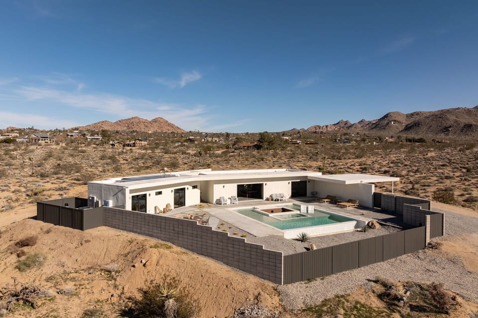 Private, fully fenced yard.