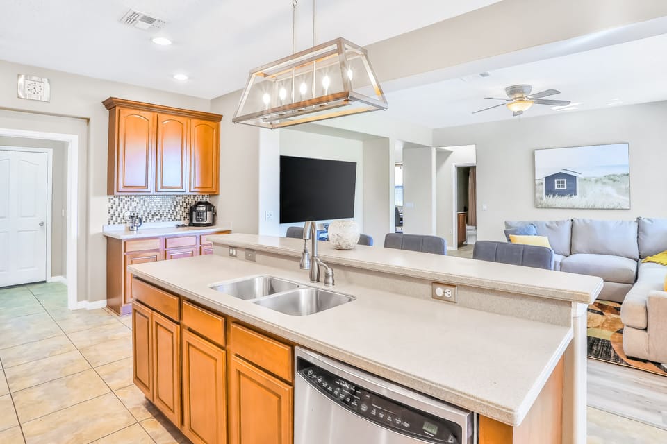 Kitchen Island with seating for 4