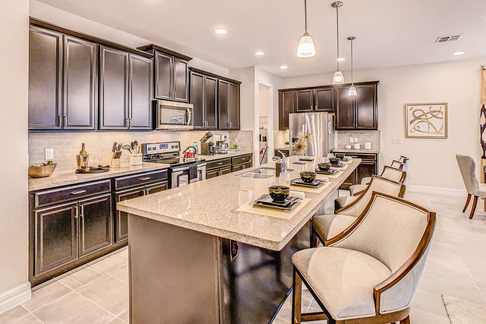 Kitchen Island with seating for 5