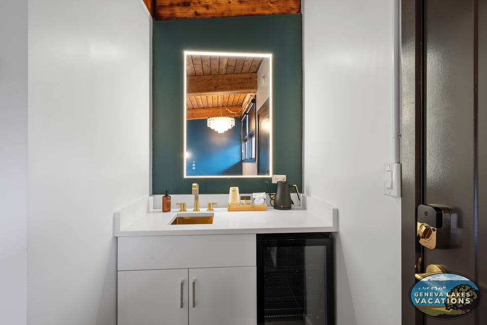 Enjoy your spacious room with large king bed, cabinet for your clothes, well lit dressing area.