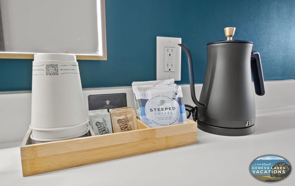 Specialty coffee and tea, electric kettle