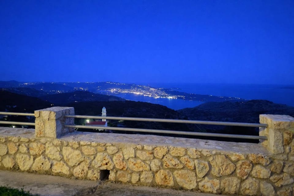 Evening Coastal View with Harbor Lights
Peaceful night atmosphere overlooking the bay.
