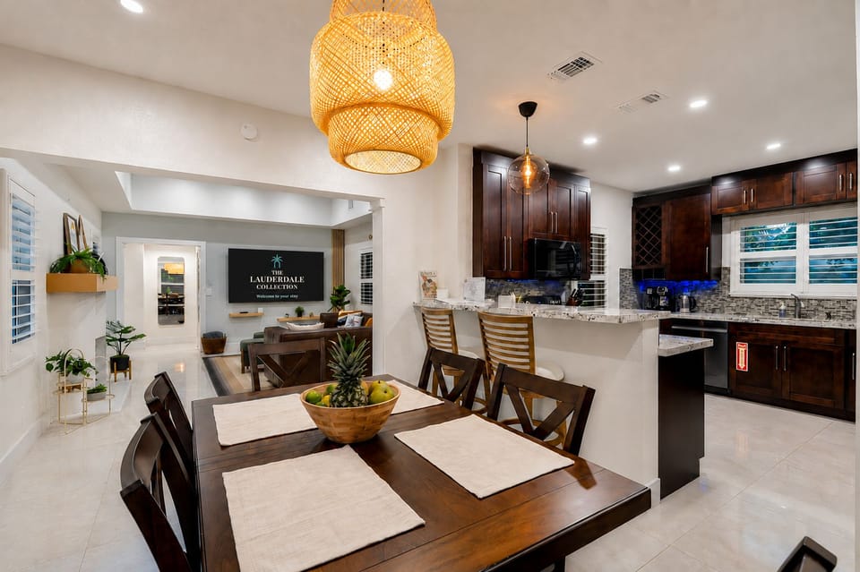 Steps from the kitchen, set for slow breakfasts and long dinners 🍽️