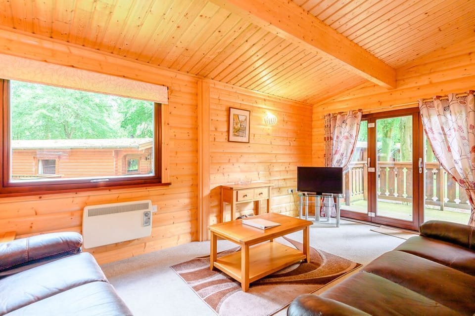 Maple Lodge