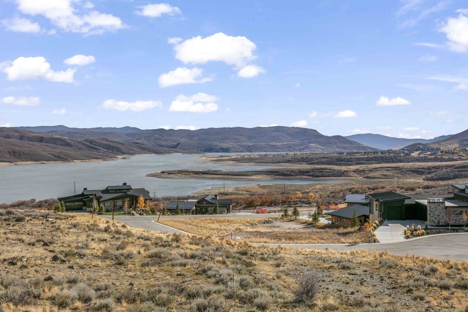 Building, Outdoors, Shelter, Nature, Scenery
