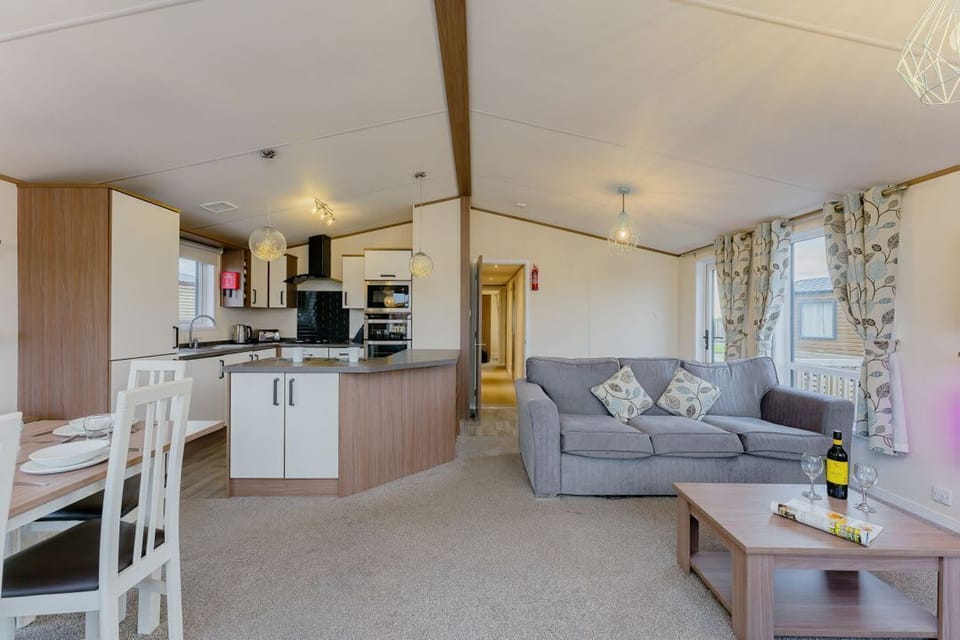 Larch Waterside Spa