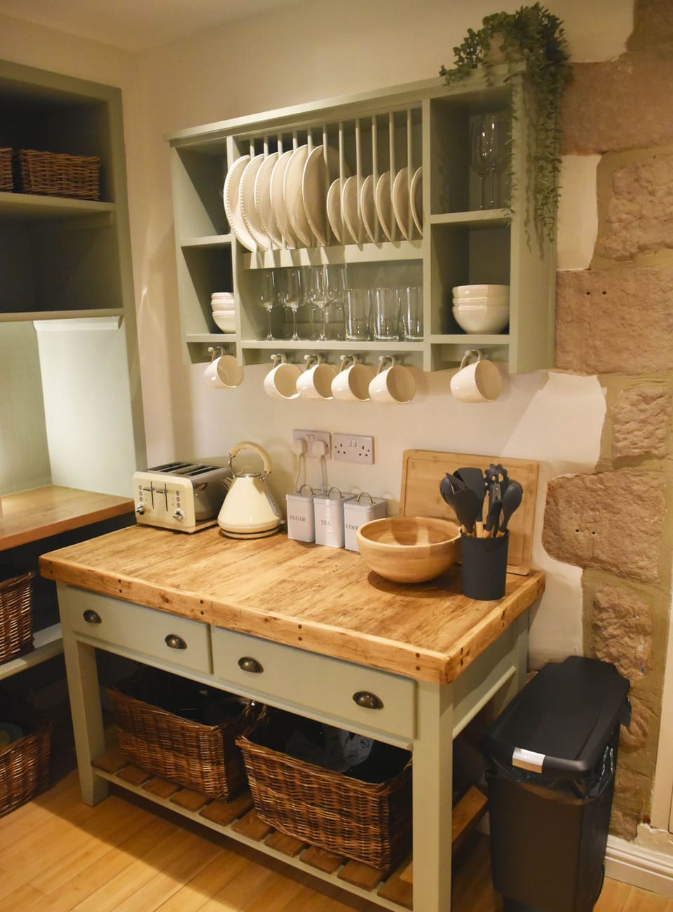 Well equipped kitchen