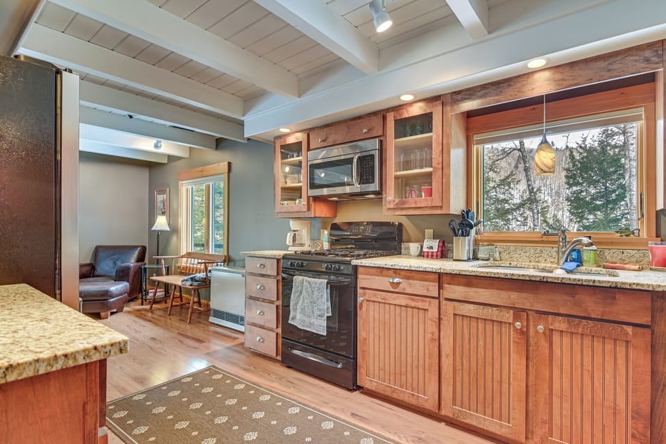 Kitchen | 1st Floor