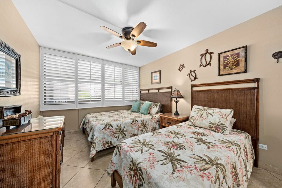 2nd bedroom with 1 Double bed and 1 Twin Bed