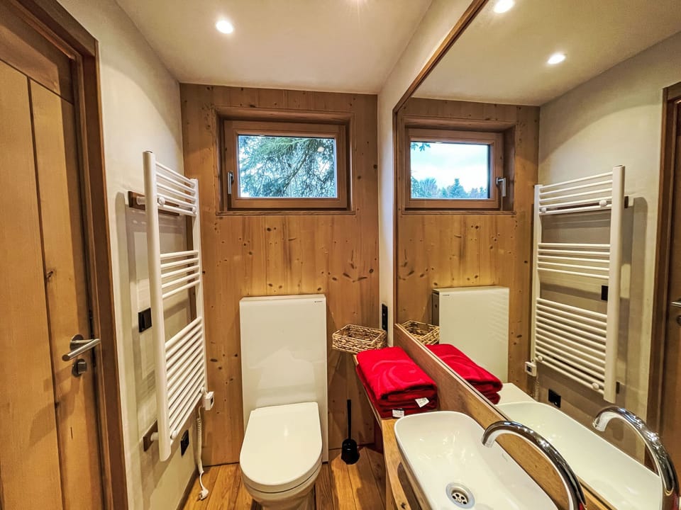 Bathroom / Wellness