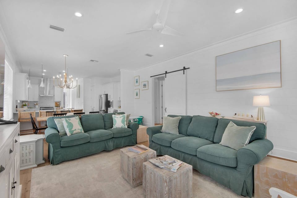 Family friendly open concept layout