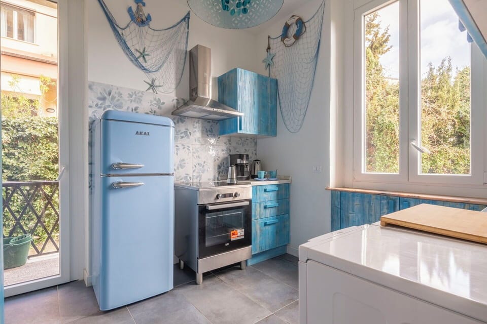 Autumn, Kitchen, Spring, Summer