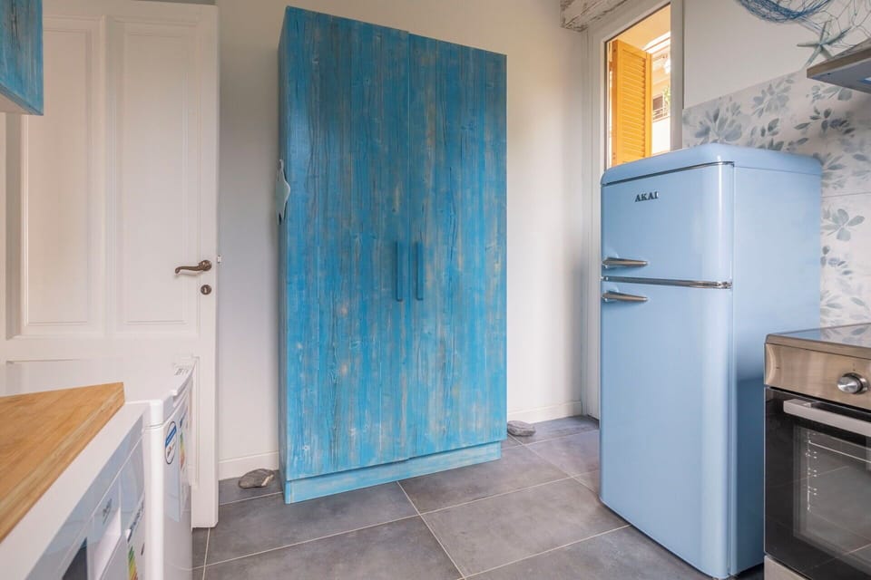 Autumn, Kitchen, Spring, Summer