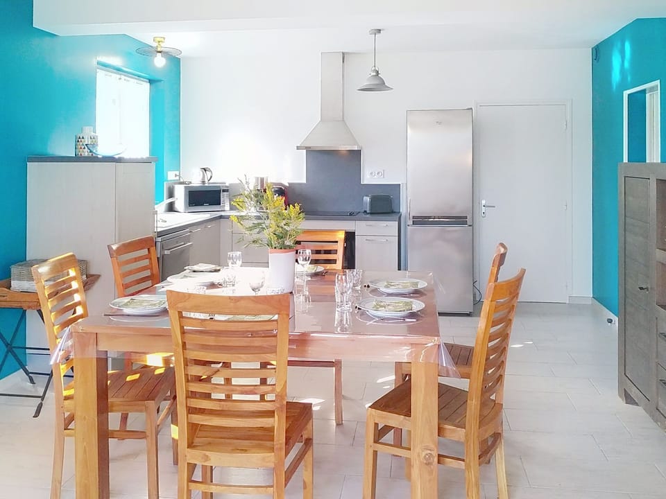 Kitchen / Dining Room