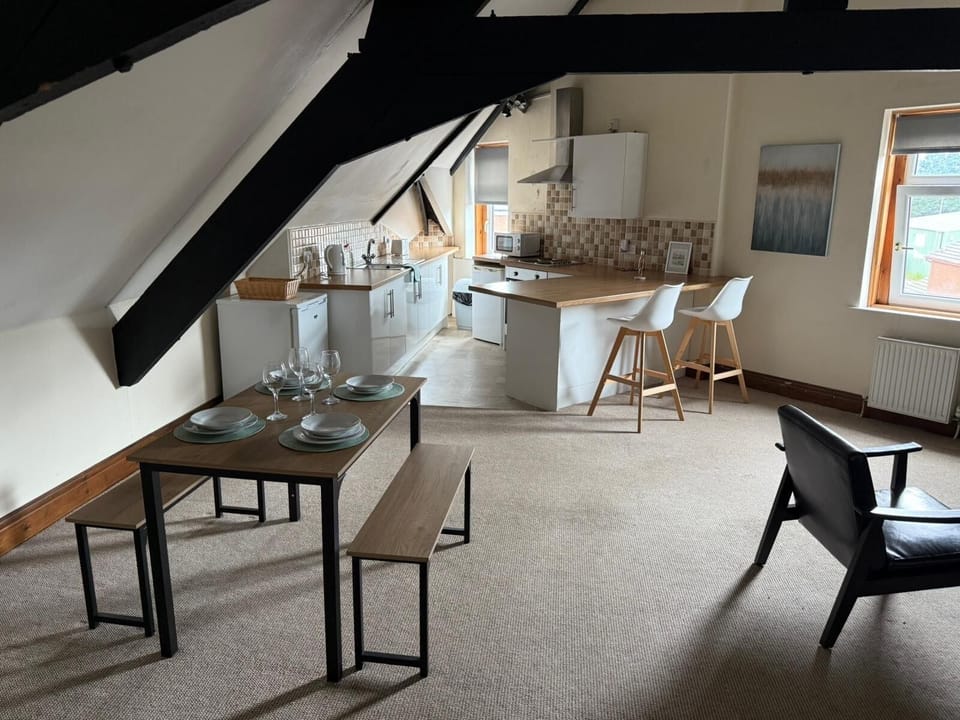 Living Room / Lounge