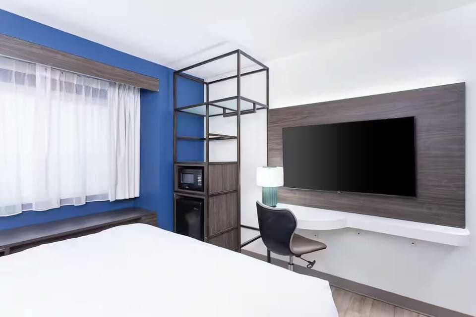 Bedroom. Interior and views may vary based on location and availability.