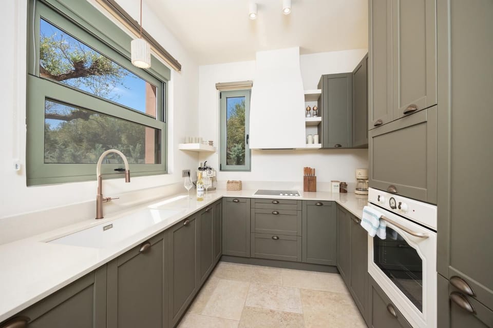 Equipped kitchen