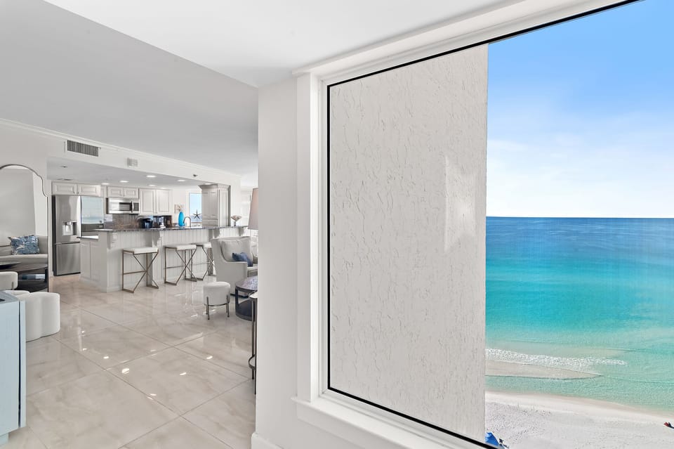 Entryway view
