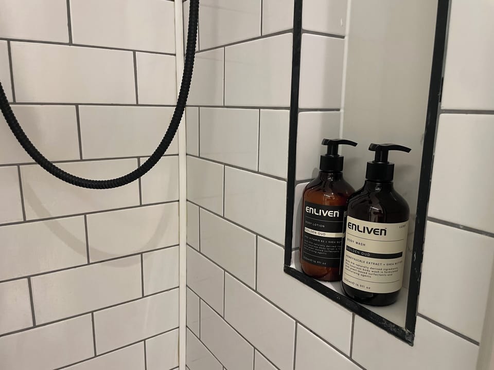Bathroom amenities